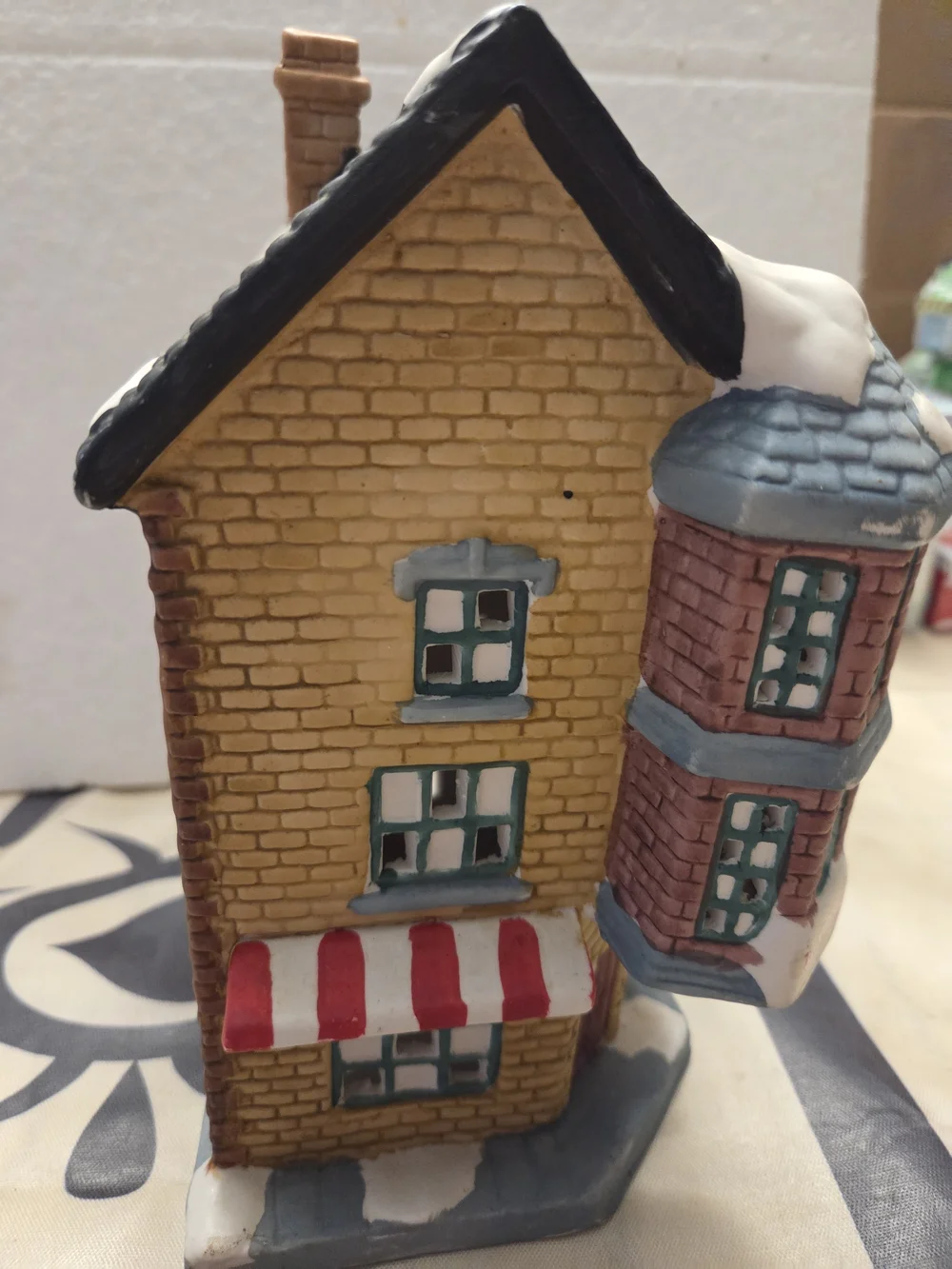 Holiday Toy Shop Decorative Village House - Collectible Lights Up